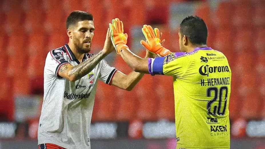 Imagen para ¡Heroico! Con 10 hombres, la Trinca consigue un punto de oro ante Tepatitlán